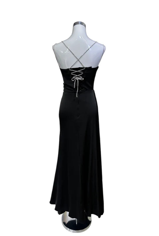 1872- Robe longue plissée à bretelles strass