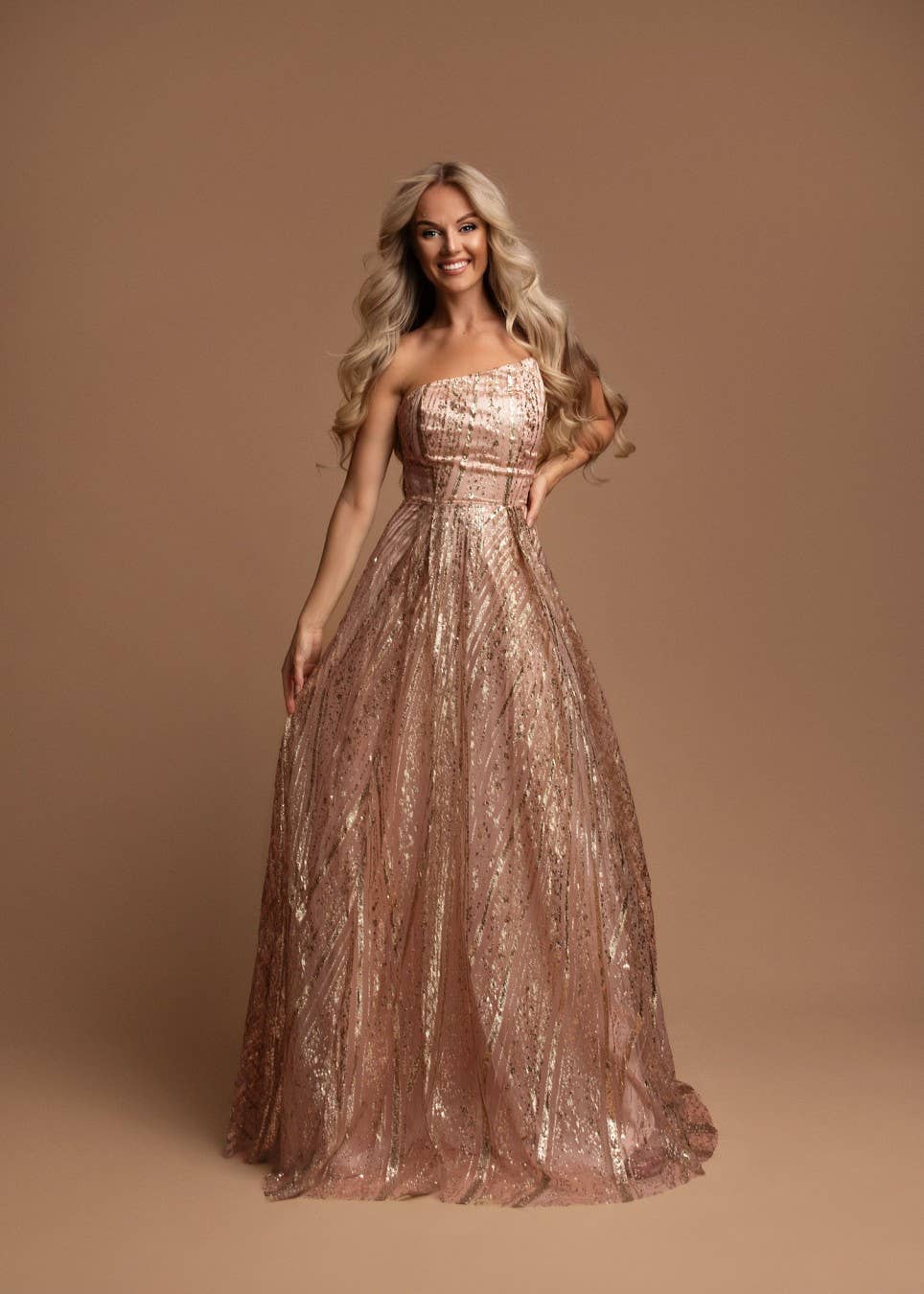 Robe longue à paillettes