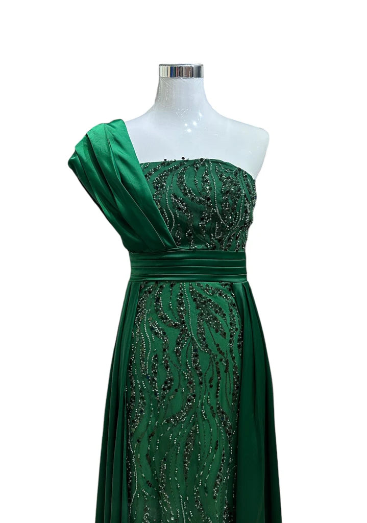 1842- Robe perlée Vert émeraude